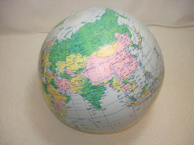 12 Inflatable Globe-1