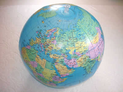 12 Inflatable Globe-2